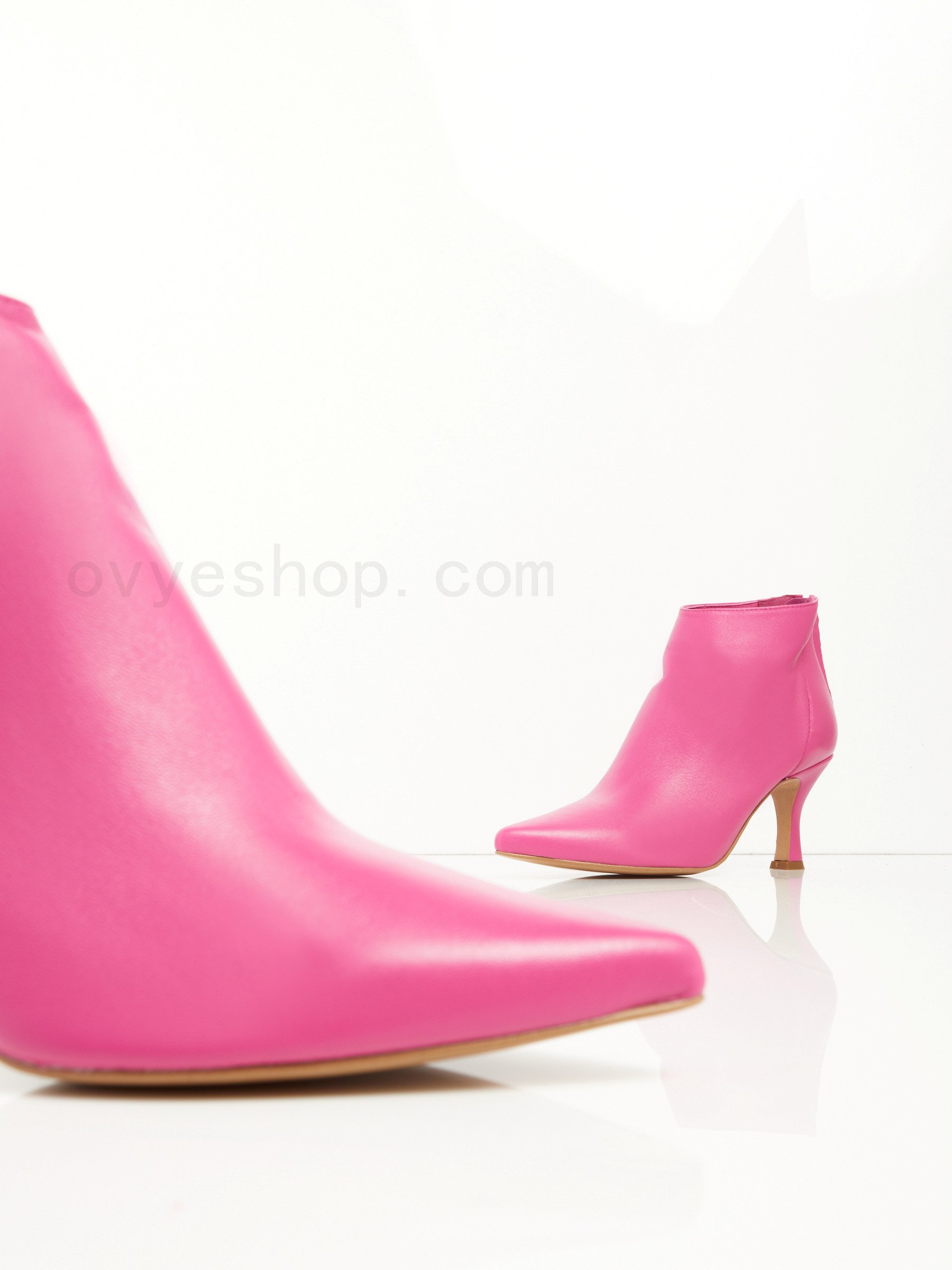 Leather Ankle Boots F0817885-0416 moda scarpe